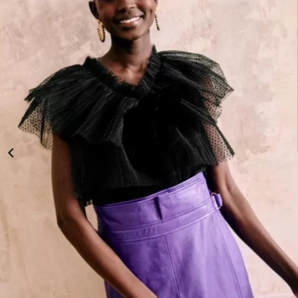 Sezane Black Ruffled Top